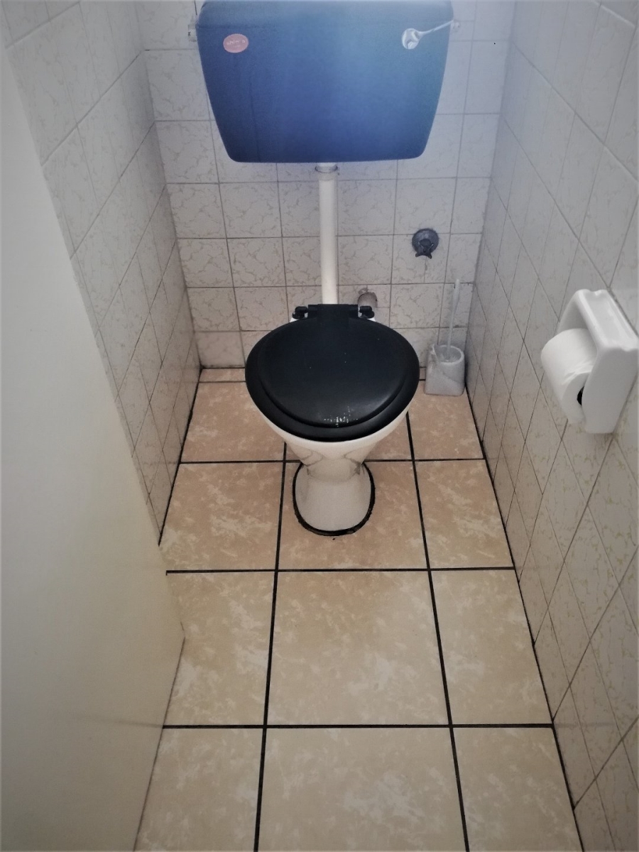 1 Bedroom Property for Sale in Churchill Estate Western Cape